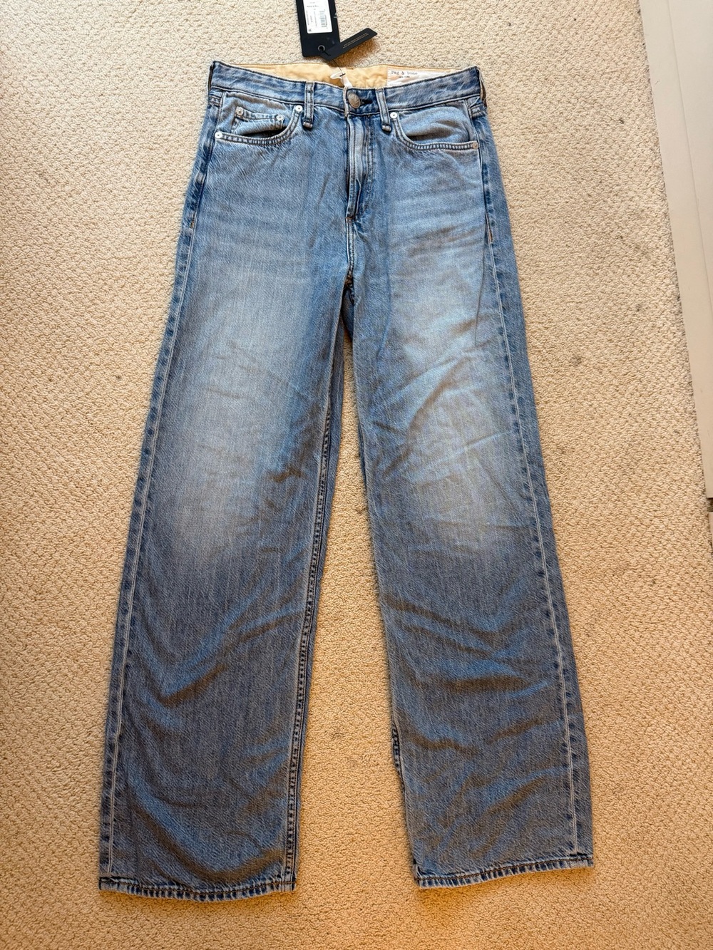 NWT Rag & Bone Women’s Featherweight Logan jeans size 24 in Audrey color